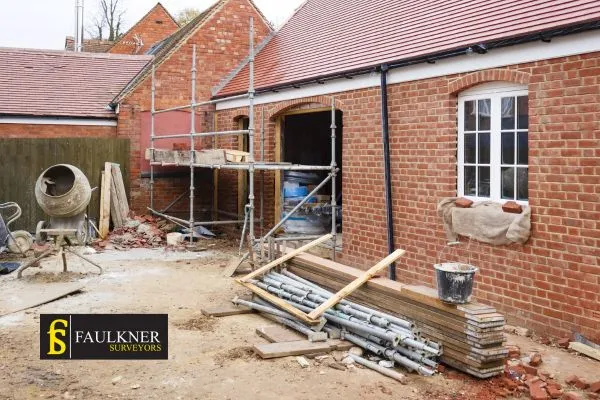 What is the minimum distance between 2 houses? 2 Distance Between Two Houses : Party Wall Surveyors Beaconsfield